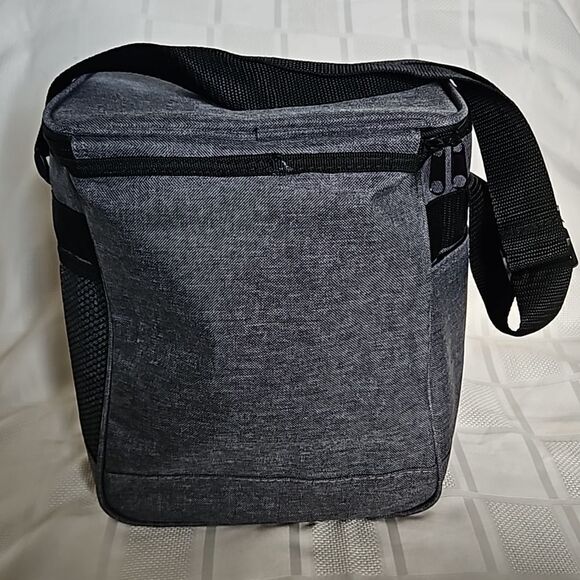 Fever- Tree Insulated Lunch Bag Gray/ Black 13×11 - Picture 4 of 16
